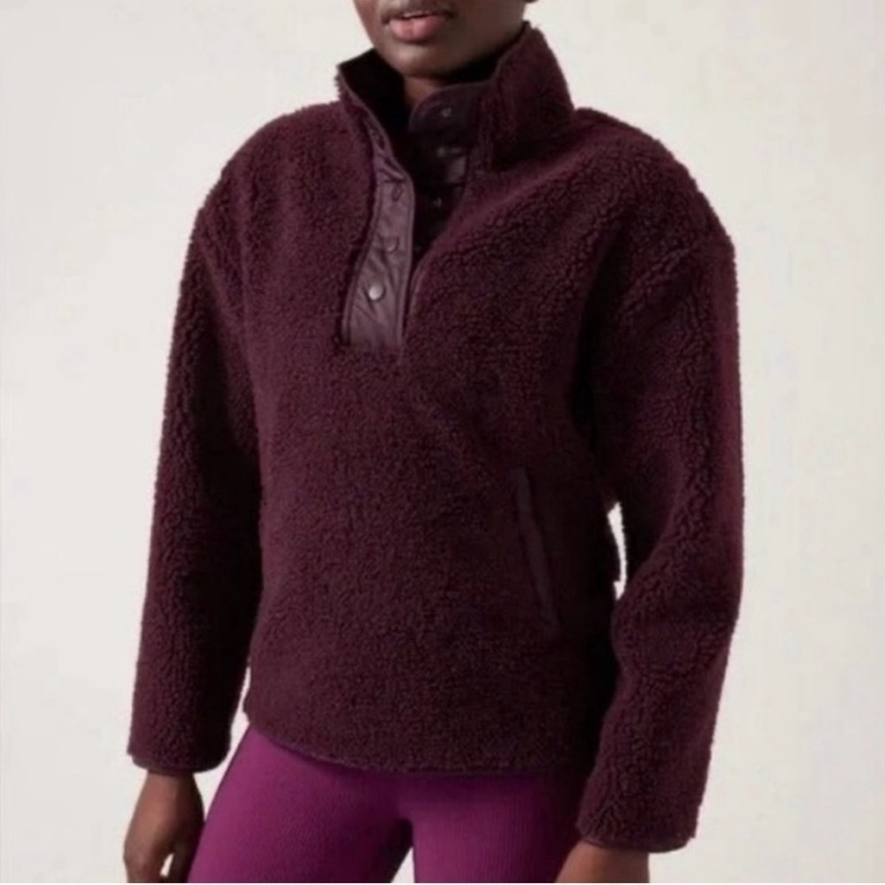 NWOT Athleta Warm Cozy Sherpa Quarter Snap Sweatshirt Pullover Maroon w/ Quilt